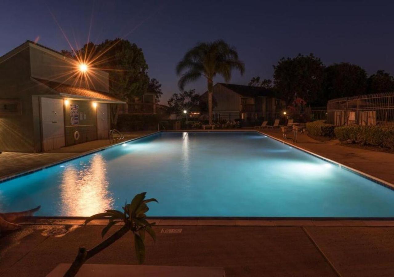 Magicwayvillas Mick'S Clockhouse Pool & Spa - Walk To Disneyland Anaheim Exterior photo